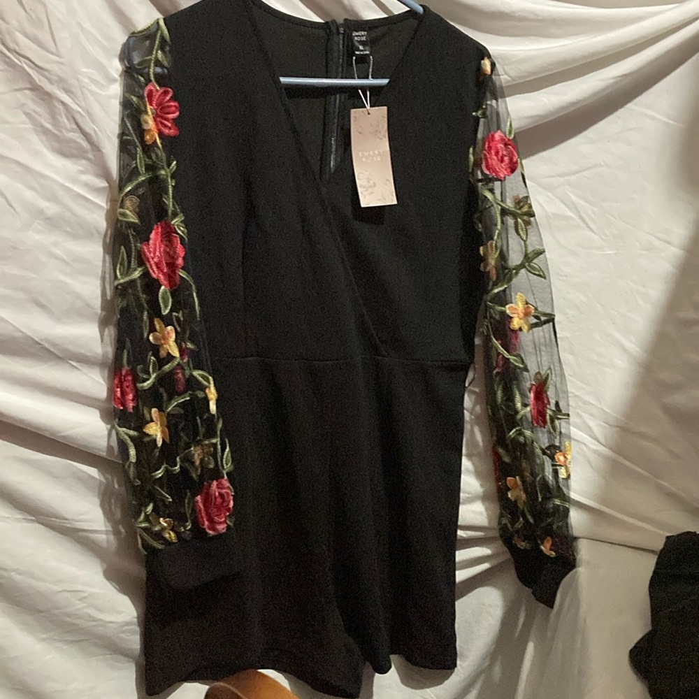Chic Black Jumpsuit with Floral Embroidered Sleeves